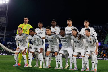 Real Madrid takımı LaLiga EA SPORTS maçı sırasında Estadio Coliseum 'da Getafe CF ve Real Madrid CF takımları arasında görüldü (Maciej Rogowski)