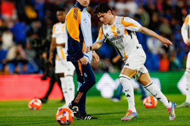Fran Garcia, LaLiga EA SPORTS maçı sırasında Estadio Coliseum 'da Getafe CF ve Real Madrid CF takımları arasında görüldü (Maciej Rogowski)