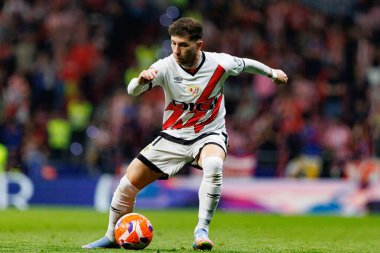 Adrian Embarba LaLiga EA SPORTS maçı sırasında Estadio Civitas Metropolitano 'da Atletico de Madrid ve Rayo Vallecano takımları arasında görüldü (Maciej Rogowski)