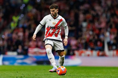 Adrian Embarba LaLiga EA SPORTS maçı sırasında Estadio Civitas Metropolitano 'da Atletico de Madrid ve Rayo Vallecano takımları arasında görüldü (Maciej Rogowski)