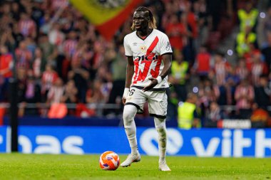 Pathe Ismael Ciss LaLiga EA SPORTS maçı sırasında Estadio Civitas Metropolitano 'da Atletico de Madrid ve Rayo Vallecano takımları arasında görüldü (Maciej Rogowski)