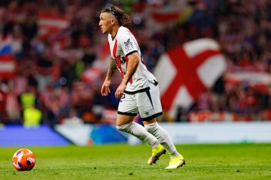 Alfonso Espino Pacha LaLiga EA SPORTS maçı sırasında Estadio Civitas Metropolitano 'da Atletico de Madrid ve Rayo Vallecano takımları arasında görüldü (Maciej Rogowski)