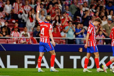 Conor Gallagher, LaLiga EA SPORTS maçında Estadio Civitas Metropolitano 'daki Atletico de Madrid ve Rayo Vallecano takımları arasında gol attıktan sonra kutlama yaparken görüldü (Maciej Rogowski))