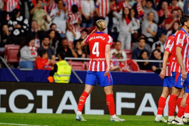 Conor Gallagher, LaLiga EA SPORTS maçında Estadio Civitas Metropolitano 'daki Atletico de Madrid ve Rayo Vallecano takımları arasında gol attıktan sonra kutlama yaparken görüldü (Maciej Rogowski))
