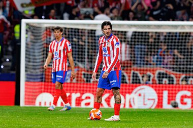 Rodrigo de Paul, Estadio Civitas Metropolitano 'daki Atletico de Madrid ve Rayo Vallecano takımları arasında oynanan LaLiga EA SPORTS maçı sırasında görüldü (Maciej Rogowski)