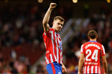 Alexander Sorloth, Estadio Civitas Metropolitano 'daki Atletico de Madrid ve Rayo Vallecano takımları arasındaki LaLiga EA SPORTS maçında gol attıktan sonra kutlama yaparken görüldü (Maciej Rogowski)