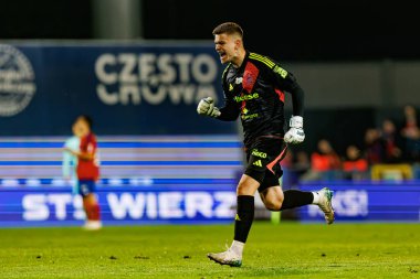 Kacper Trelowski, PKO BP Ekstraklasa maçında Rakow Czestochowa ve Slask Wroclaw takımları arasında Stadion Rakowa Czestochowa 'da görüldü (Maciej Rogowski)