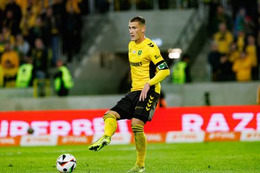 Arkadiusz Jedrych, PKO BP Ekstraklasa maçında Arena Katowice 'de GKS Katowice ve Legia Warszawa takımları arasında görüldü (Maciej Rogowski)