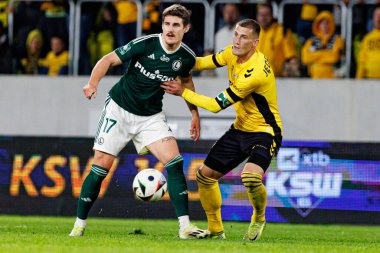 Ilya Shkurin ve Arkadiusz Jedrych, PKO BP Ekstraklasa maçında Arena Katowice 'de GKS Katowice ve Legia Warszawa takımları arasında görüldü (Maciej Rogowski)