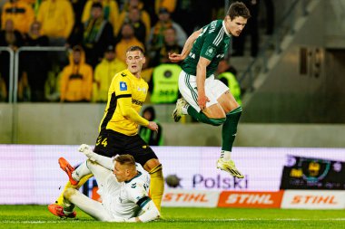 David Kudla, Arkadiusz Jedrych ve Ilya Shkurin, PKO BP Ekstraklasa maçında GKS Katowice ve Legia Warszawa takımları arasında Arena Katowice 'de görüldü (Maciej Rogowski)