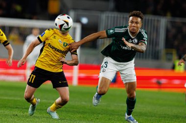 Adrian Blad ve Steve Kapuadi, PKO BP Ekstraklasa maçında Arena Katowice 'de GKS Katowice ve Legia Warszawa takımları arasında görüldü (Maciej Rogowski)