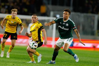 Adrian Blad ve Steve Kapuadi, PKO BP Ekstraklasa maçında Arena Katowice 'de GKS Katowice ve Legia Warszawa takımları arasında görüldü (Maciej Rogowski)