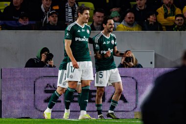 Arena Katowice 'deki GKS Katowice ve Legia Warszawa takımları arasında oynanan PKO BP Ekstraklasa maçında Claude Goncalves' in attığı gol üstüne gol sonrasında kutlanan Legia oyuncuları görülüyor (Maciej Rogowski)