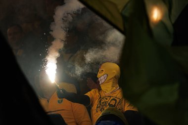 PKO BP Ekstraklasa maçında GKS taraftarı Arena Katowice 'deki GKS Katowice ve Legia Warszawa takımları arasında fişeklerle görüldü (Maciej Rogowski)