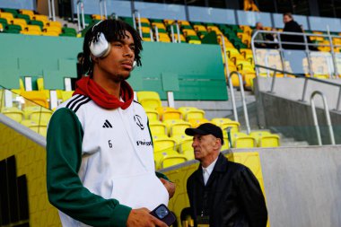 Maximillian Oyedele, PKO BP Ekstraklasa maçında Arena Katowice 'de GKS Katowice ve Legia Warszawa takımları arasında görüldü (Maciej Rogowski)