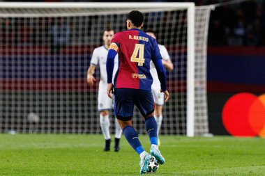 Ronald Araujo, FC Barcelona ve Internazionale Milano (Maciej Rogowski) takımları arasında oynanan UEFA Şampiyonlar Ligi maçında görüldü.)