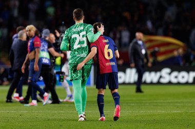 Wojciech Szczesny ve Gavi, UEFA Şampiyonlar Ligi maçında FC Barcelona ve Internazionale Milano (Maciej Rogowski)