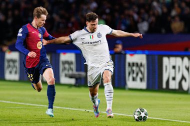 Fransız De Jong ve Carlos Augusto, UEFA Şampiyonlar Ligi maçında FC Barcelona ve Internazionale Milano (Maciej Rogowski)