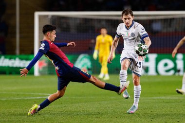 Pedri ve Nicolo Barella UEFA Şampiyonlar Ligi maçında FC Barcelona ve Internazionale Milano (Maciej Rogowski) takımları arasında görüldü.)