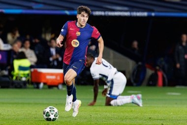  Pau Cubarsi, FC Barcelona ve Internazionale Milano (Maciej Rogowski) takımları arasında oynanan UEFA Şampiyonlar Ligi maçında görüldü.)