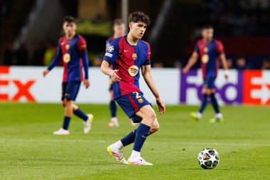 Pau Cubarsi, FC Barcelona ve Internazionale Milano (Maciej Rogowski) takımları arasında oynanan UEFA Şampiyonlar Ligi maçında görüldü.)