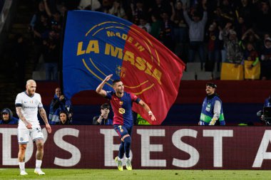 Ferran Torres, FC Barcelona ve Internazionale Milano (Maciej Rogowski) takımları arasında oynanan UEFA Şampiyonlar Ligi maçında gol attıktan sonra kutlama yaparken görüldü.)