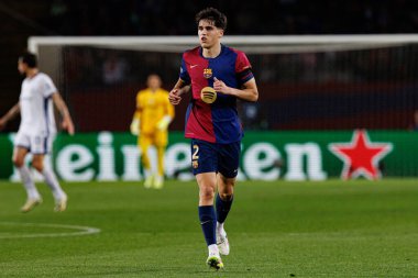 Pau Cubarsi, FC Barcelona ve Internazionale Milano (Maciej Rogowski) takımları arasında oynanan UEFA Şampiyonlar Ligi maçında görüldü.)