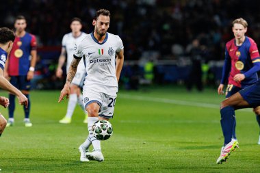 Hakan Calhanoğlu UEFA Şampiyonlar Ligi maçında FC Barcelona ve Internazionale Milano (Maciej Rogowski) takımları arasında görüldü.)