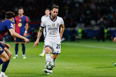Hakan Calhanoğlu UEFA Şampiyonlar Ligi maçında FC Barcelona ve Internazionale Milano (Maciej Rogowski) takımları arasında görüldü.)