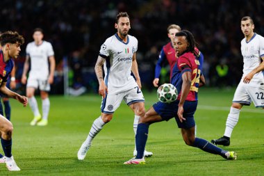 Hakan Calhanoğlu UEFA Şampiyonlar Ligi maçında FC Barcelona ve Internazionale Milano (Maciej Rogowski) takımları arasında görüldü.)