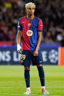 Lamine Yamal UEFA Şampiyonlar Ligi maçında FC Barcelona ve Internazionale Milano (Maciej Rogowski) takımları arasında görüldü.)