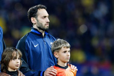 Hakan Calhanoğlu UEFA Şampiyonlar Ligi maçında FC Barcelona ve Internazionale Milano (Maciej Rogowski) takımları arasında görüldü.)