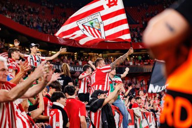 Atletik Bilbao taraftarları UEFA Avrupa Ligi yarı final maçında Atletizm Kulübü ve Manchester United FC (Maciej Rogowski)
