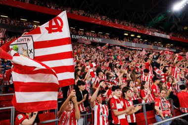 Atletik Bilbao taraftarları UEFA Avrupa Ligi yarı final maçında Atletizm Kulübü ve Manchester United FC (Maciej Rogowski)