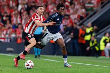 Oscar de Marcos ve Patrick Dorgu, UEFA Avrupa Ligi yarı final maçında Manchester United FC (Maciej Rogowski)