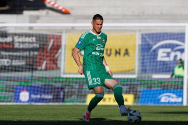 Kamil Pestka PKO BP Ekstraklasa maçında Radomiak Radom ve Lech Poznan (Maciej Rogowski)