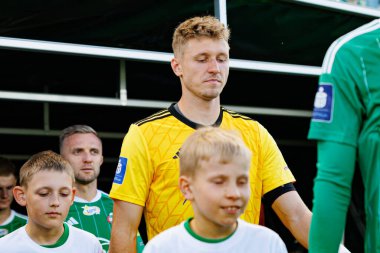 Maciej Kikolski PKO BP Ekstraklasa maçında Radomiak Radom ve Lech Poznan (Maciej Rogowski) takımları arasında görüldü.)