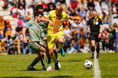  Tomas Silva ve Dawid Blanik, Korona Kielce ve Jagiellonia Bialystok (Maciej Rogowski) takımları arasındaki PKO BP Ekstraklasa maçında görüldü.)