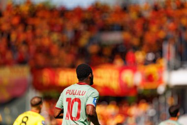 Afimico Pululu, Korona Kielce ve Jagiellonia Bialystok (Maciej Rogowski) takımları arasındaki PKO BP Ekstraklasa maçı sırasında görüldü.)