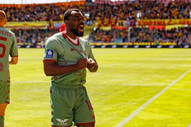 Afimico Pululu, Korona Kielce ve Jagiellonia Bialystok (Maciej Rogowski) takımları arasındaki PKO BP Ekstraklasa maçında gol attıktan sonra kutlama yaparken görüldü.)