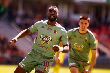 Afimico Pululu ve Joao Moutinho, Korona Kielce ve Jagiellonia Bialystok (Maciej Rogowski) takımları arasındaki PKO BP Ekstraklasa maçında gol attıktan sonra kutlama yaparken görüldü.)