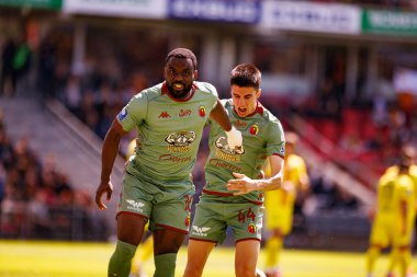 Afimico Pululu ve Joao Moutinho, Korona Kielce ve Jagiellonia Bialystok (Maciej Rogowski) takımları arasındaki PKO BP Ekstraklasa maçında gol attıktan sonra kutlama yaparken görüldü.)