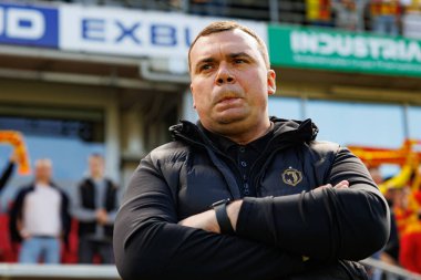 Adrian Siemieniec, Korona Kielce ve Jagiellonia Bialystok (Maciej Rogowski) takımları arasındaki PKO BP Ekstraklasa maçı sırasında görüldü)