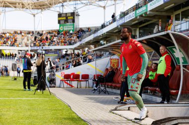 Afimico Pululu, Korona Kielce ve Jagiellonia Bialystok (Maciej Rogowski) takımları arasındaki PKO BP Ekstraklasa maçı sırasında görüldü.)