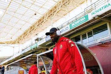 Afimico Pululu, Korona Kielce ve Jagiellonia Bialystok (Maciej Rogowski) takımları arasındaki PKO BP Ekstraklasa maçı sırasında görüldü.)