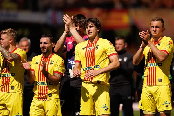 Korona oyuncuları Korona Kielce ve Jagiellonia Bialystok (Maciej Rogowski) takımları arasında oynanan PKO BP Ekstraklasa maçı sırasında görüldü)