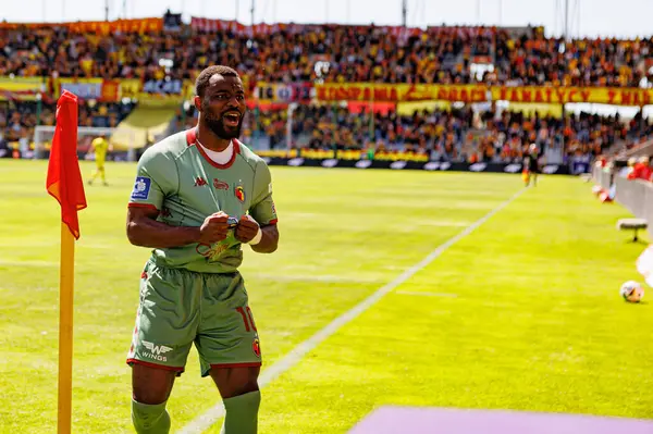 Afimico Pululu, Korona Kielce ve Jagiellonia Bialystok (Maciej Rogowski) takımları arasındaki PKO BP Ekstraklasa maçında gol attıktan sonra kutlama yaparken görüldü.)