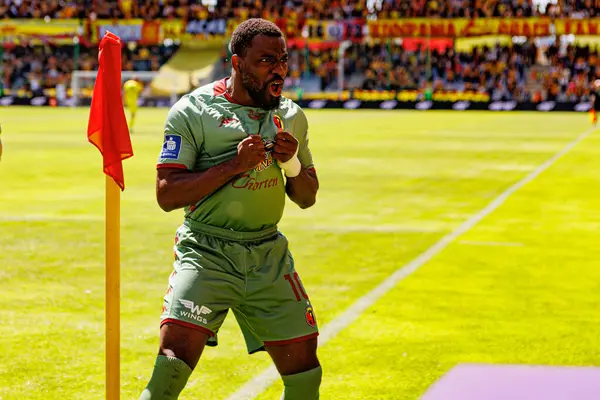 Afimico Pululu, Korona Kielce ve Jagiellonia Bialystok (Maciej Rogowski) takımları arasındaki PKO BP Ekstraklasa maçında gol attıktan sonra kutlama yaparken görüldü.)