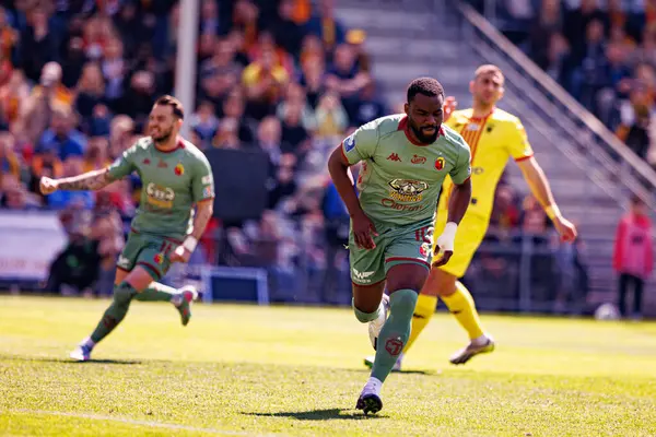 Afimico Pululu, Korona Kielce ve Jagiellonia Bialystok (Maciej Rogowski) takımları arasındaki PKO BP Ekstraklasa maçı sırasında görüldü.)