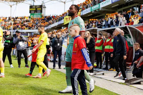 Afimico Pululu, Korona Kielce ve Jagiellonia Bialystok (Maciej Rogowski) takımları arasındaki PKO BP Ekstraklasa maçı sırasında görüldü.)